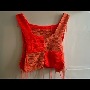 Handmade crochet tank top made with acrylic yarn. Fits size L oversized. 🍊💗